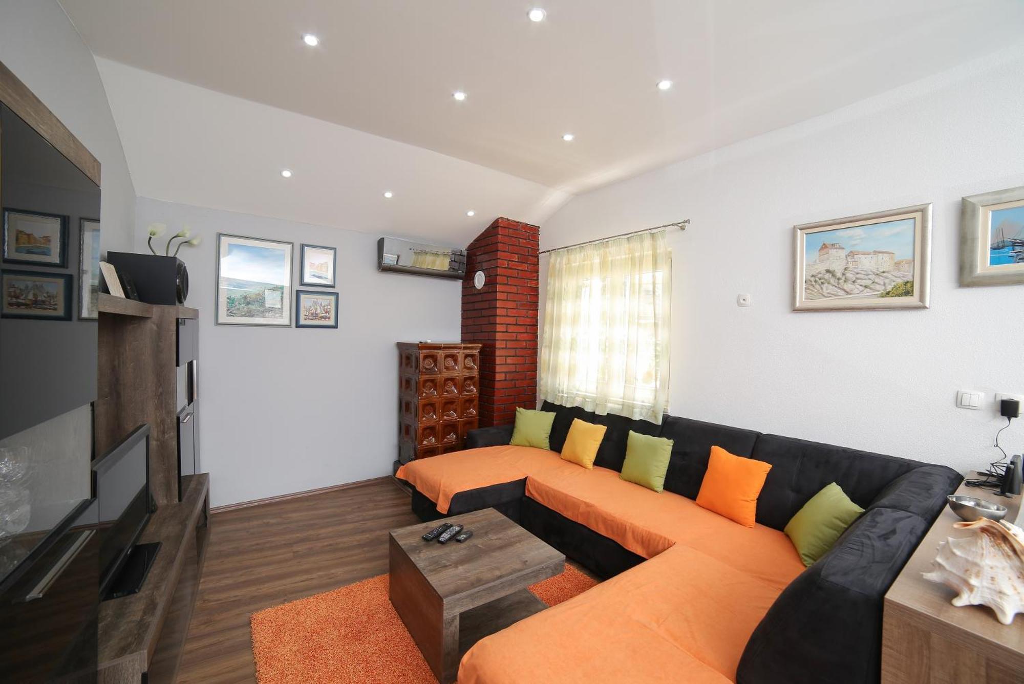Tonka Apartment